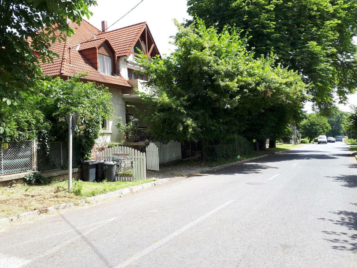 Magdi Apartman Кестхей Екстер'єр фото